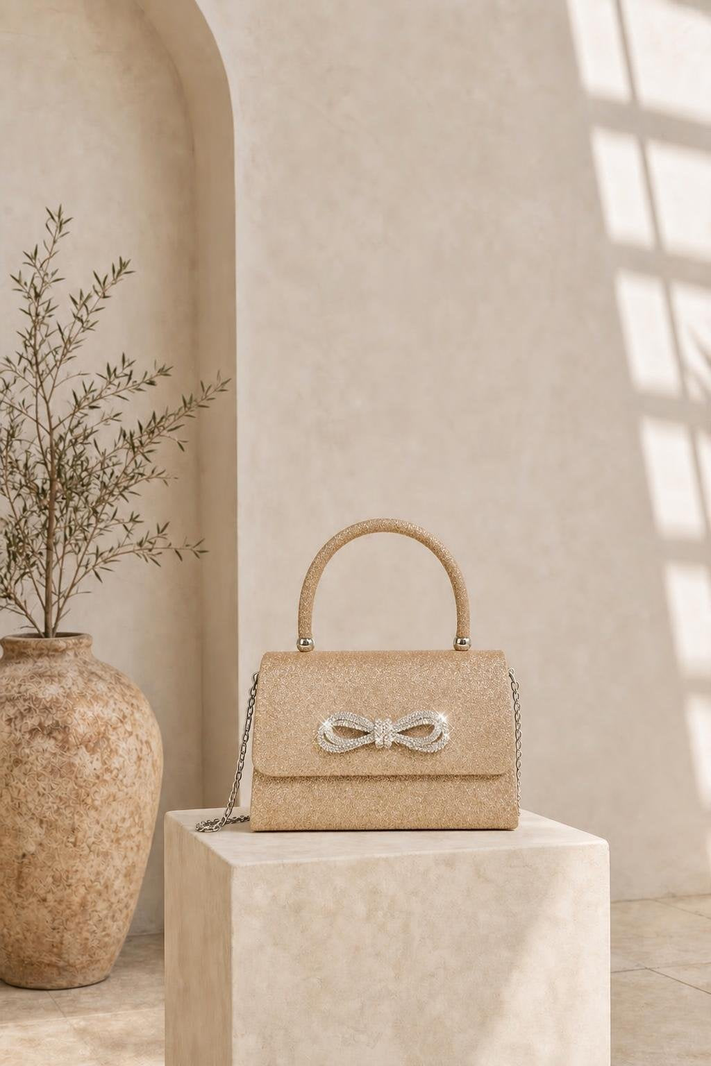 Imagen generada · Bolso Chispa champán Vestaluna